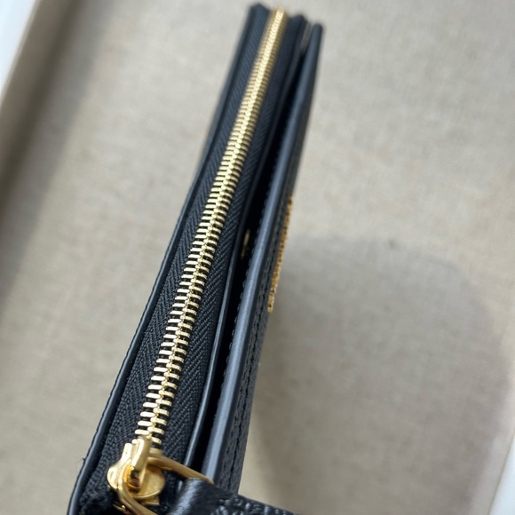 Burberry Grainy Black Leather L-Zipper Wallet - Picture 3 of 6